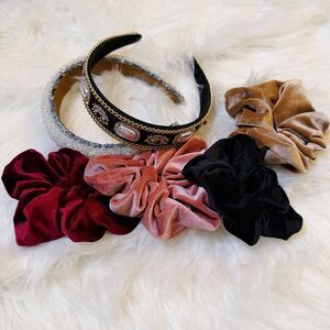 ʜᴀɪʀ ᴀᴄᴄᴇꜱꜱᴏʀʏ ʙᴜɴᴅʟᴇ ᴡɪᴛʜ ᴠᴇʟᴠᴇᴛ ꜱᴄʀᴜɴᴄʜɪᴇꜱ ᴀɴᴅ ʙᴇᴀᴅᴇᴅ ʜᴇᴀᴅʙᴀɴᴅ ꜱᴇᴛ